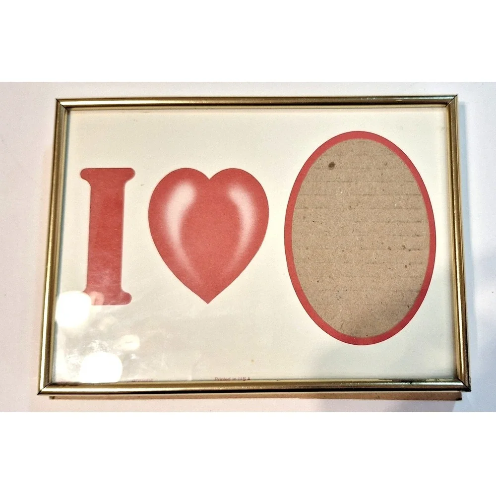 Vintage I Heart Photo Frame Gold Tone Metal 5x7 Tabletop Easel Stand Red Graphic